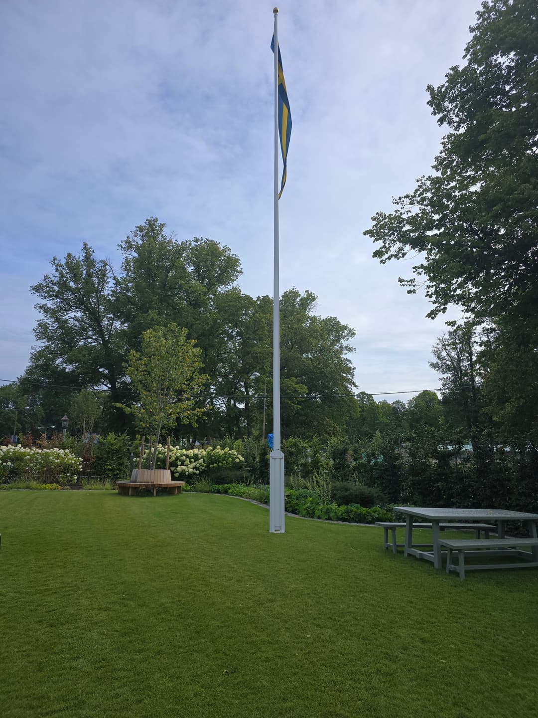 Gammeldags fäste till den handgjorda flaggstången