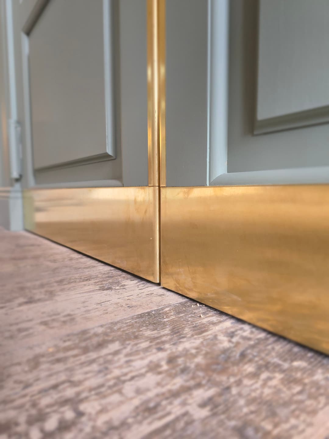 Sparkplåtar i mässing